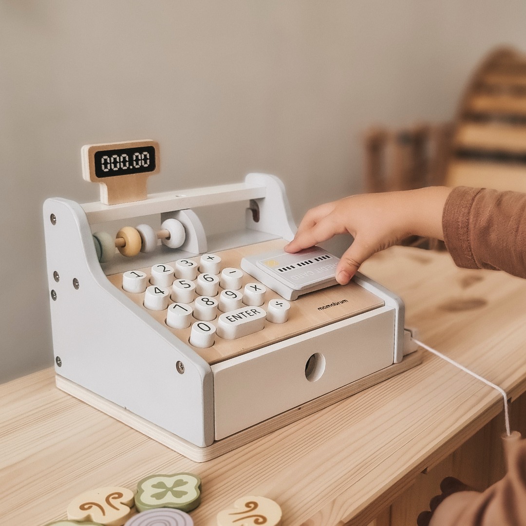 Registratore di cassa in legno con accessori