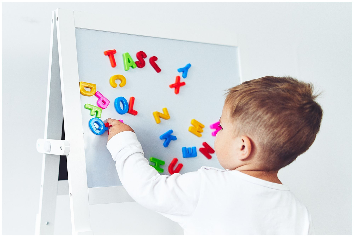 Lavagna educativa bifacciale: magnetica e con gesso - cancellabile a secco, in legno, per bambini, richiudibile