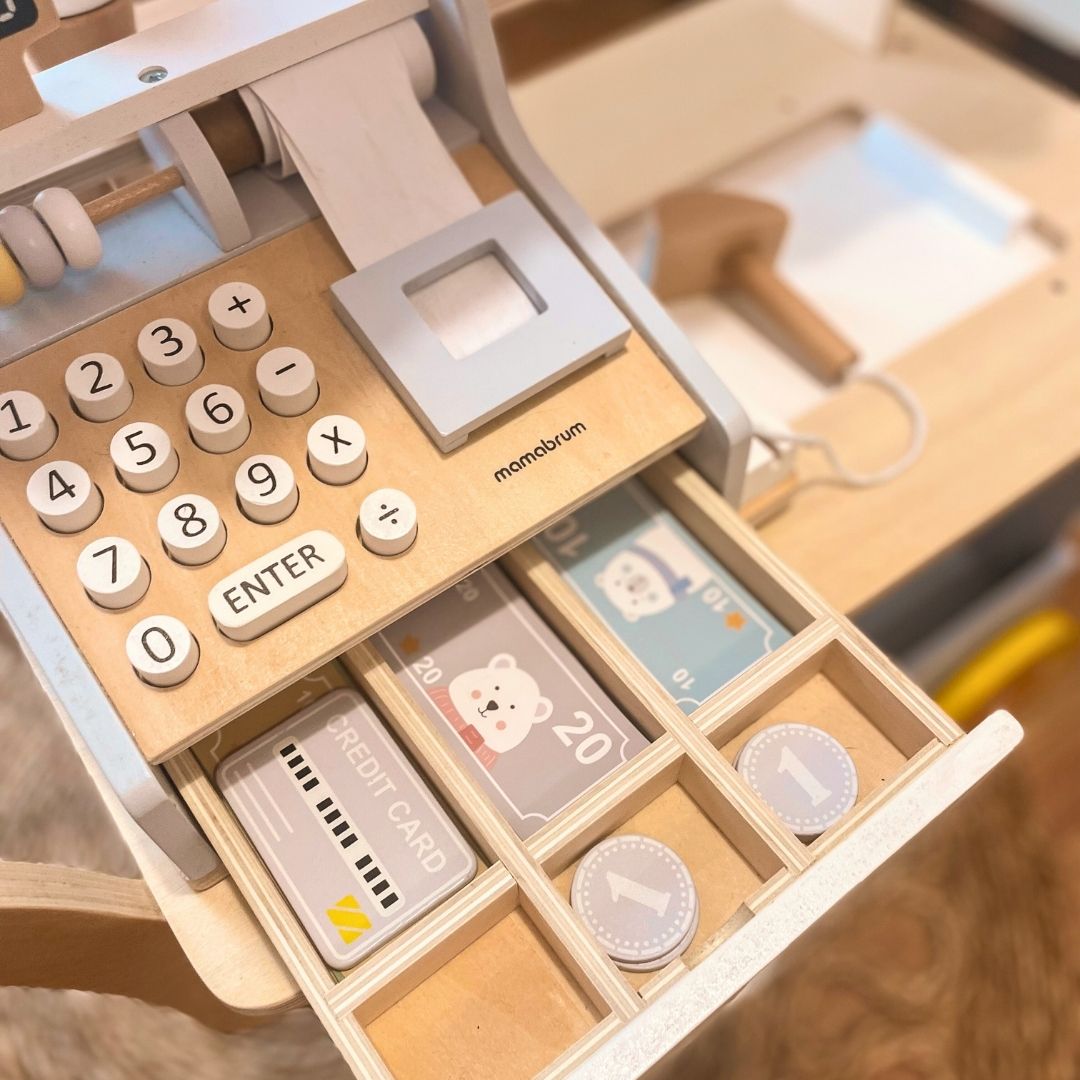 Registratore di cassa in legno con accessori