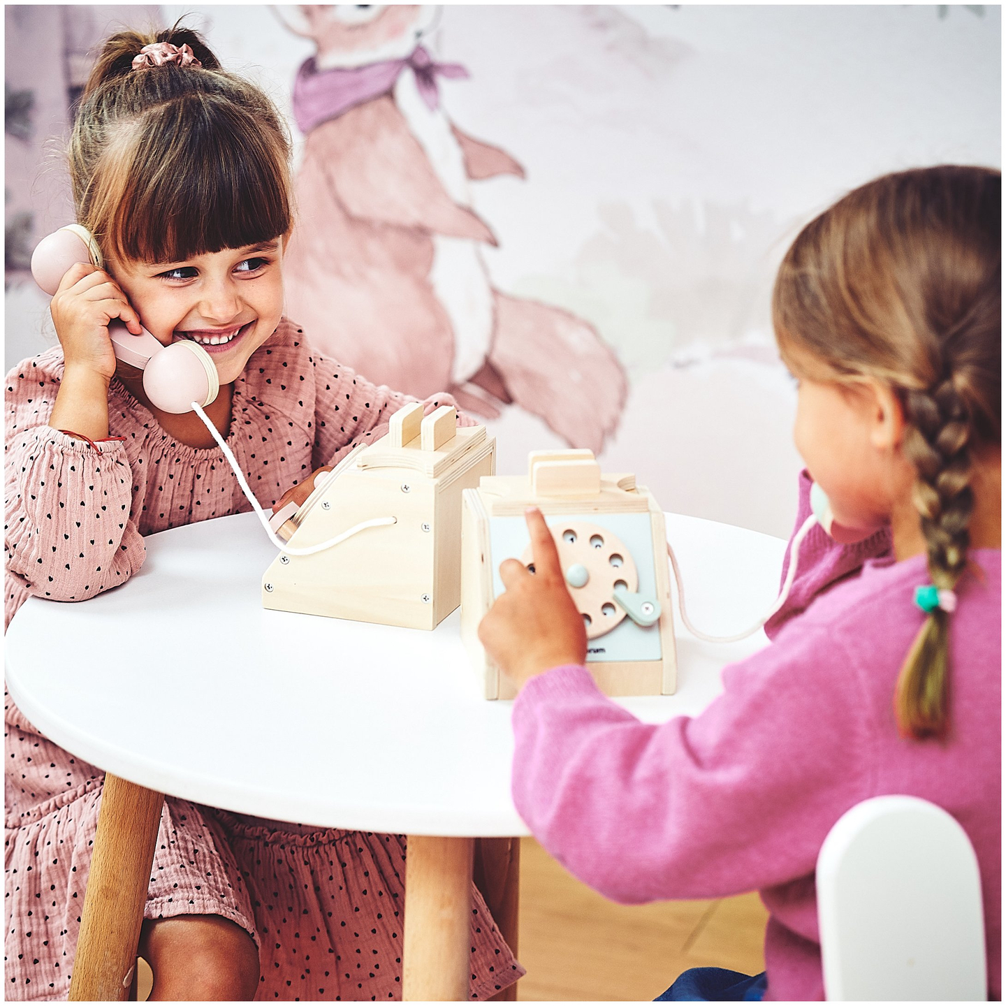 Telefono retrò in legno - rosa pastello