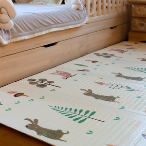 Tappeto bifacciale in schiuma XXL - pieghevole 1 CM (foresta con orsetto e cavalli)