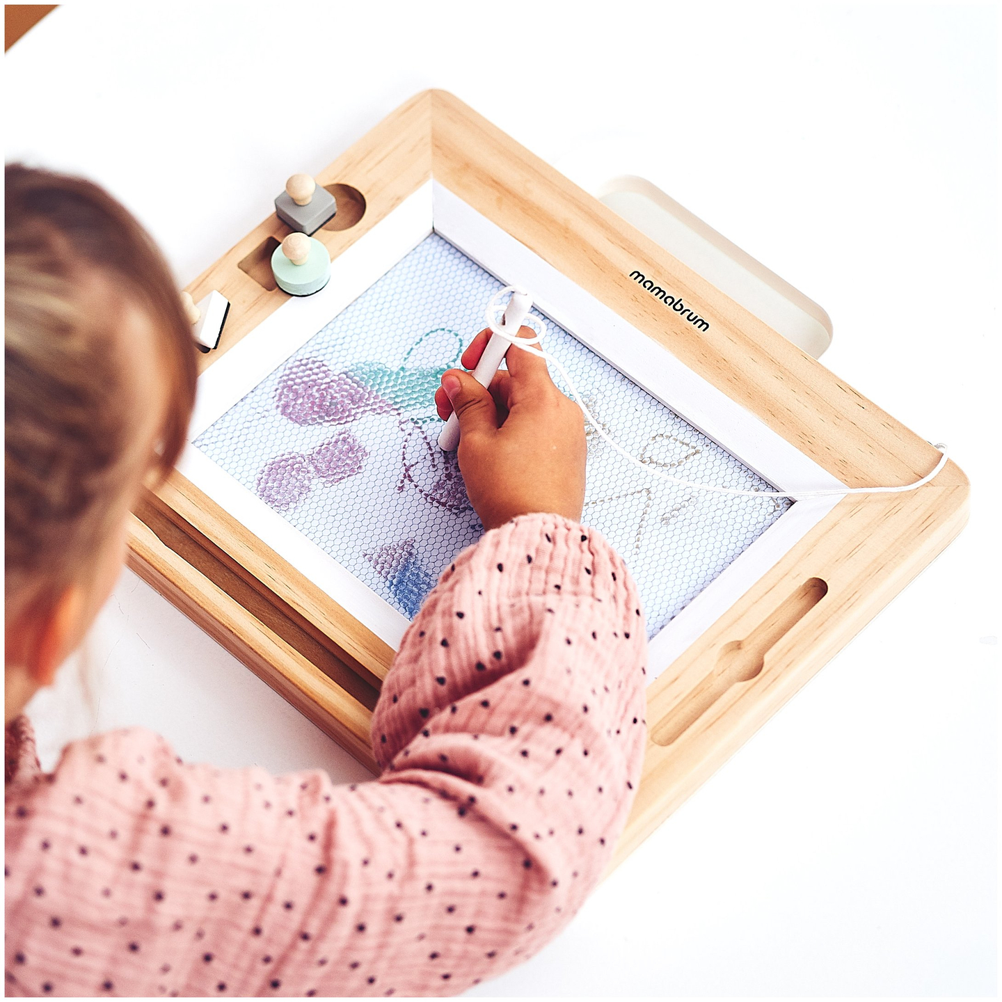 Penna stilografica in legno con timbri - tavolo da disegno