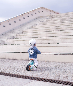 Triciclo per bambini, bici da fondo, passeggino - 5 in 1 di HyperMotion
