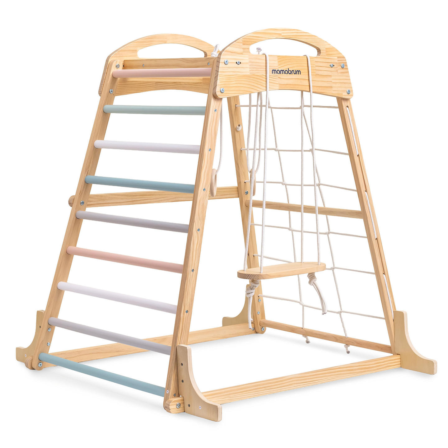 Parco giochi in legno al coperto con altalena, anelli da ginnastica e rete da arrampicata