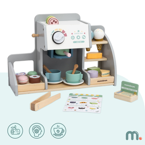 Una grande gelateria in legno con lavagna magnetica, macchina del caffè e set di gelati e dessert - oltre 70 pezzi!