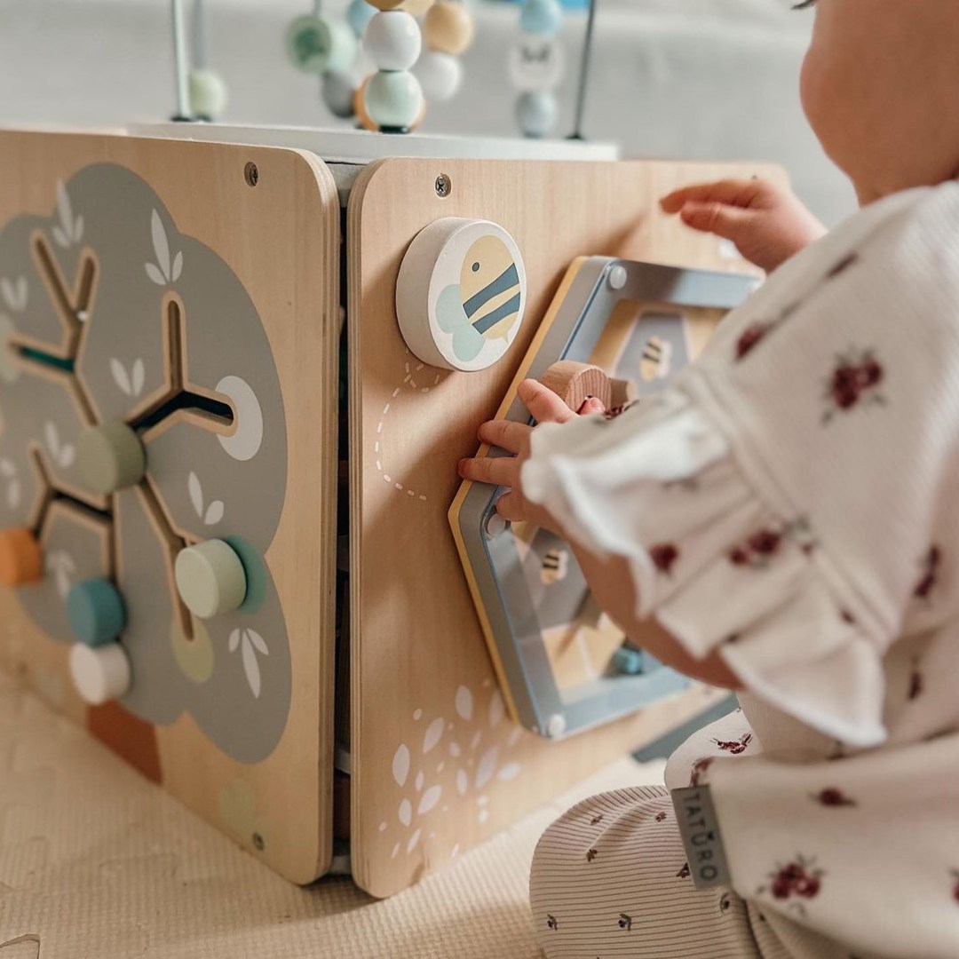 Cubo attività grande in legno con anello - Montessori