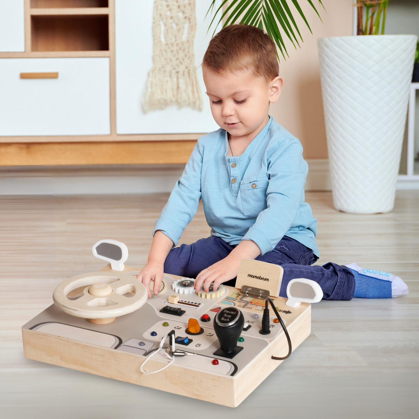 Tavola da gioco montessoriana in legno per bambini piccoli - cruscotto dell'automobile