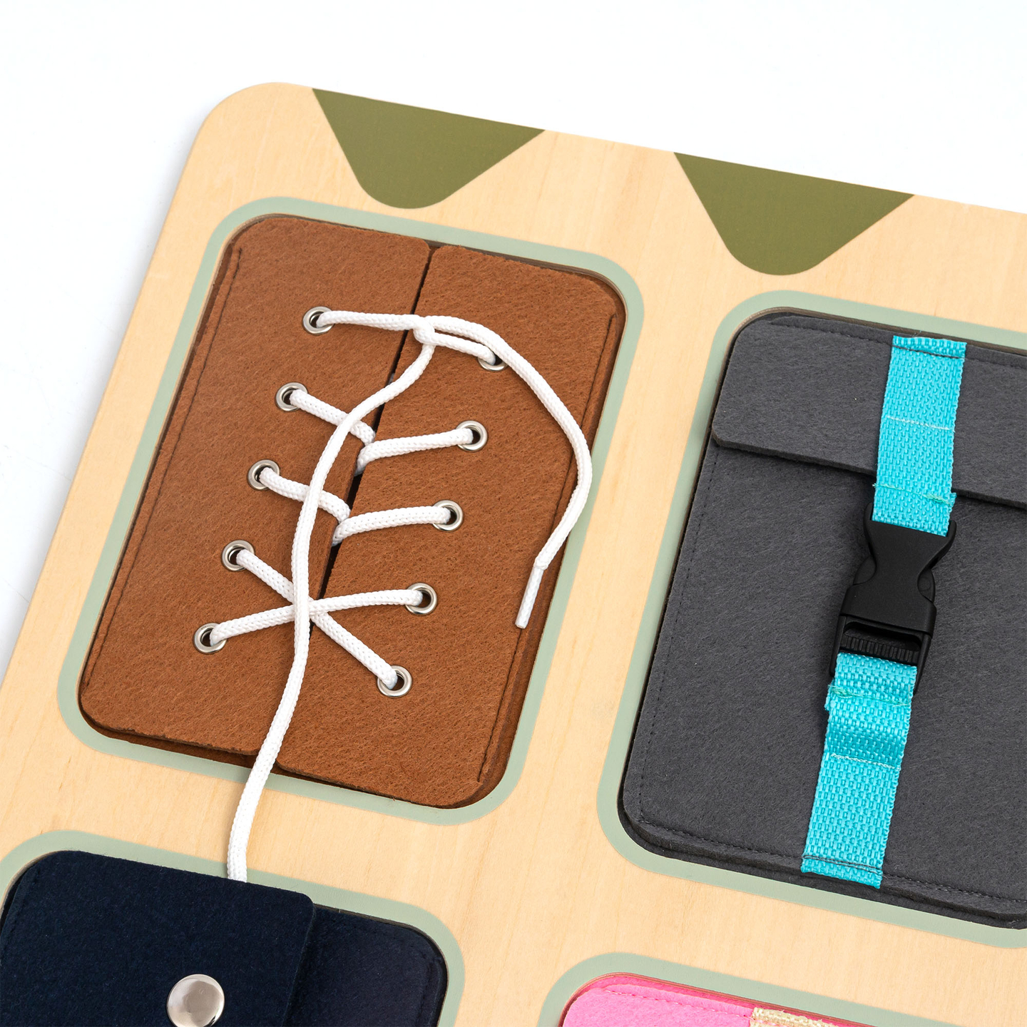 Tavola manipolativa Montessori in legno – Apprendimento sensoriale dell'indipendenza - lacci, fibbie, bottoni, automatici, cerniera