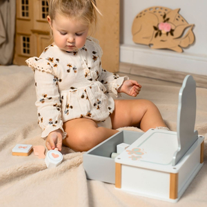 Tavolino da toeletta per bambini in legno con accessori