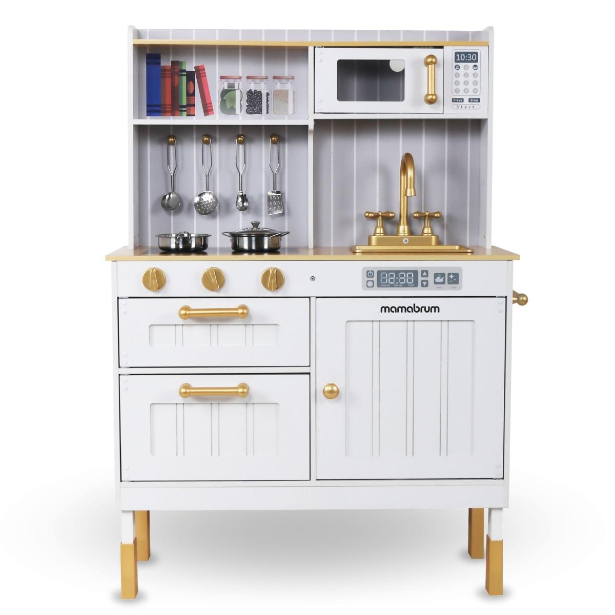 Cucina bianca in legno con accessori e grembiule