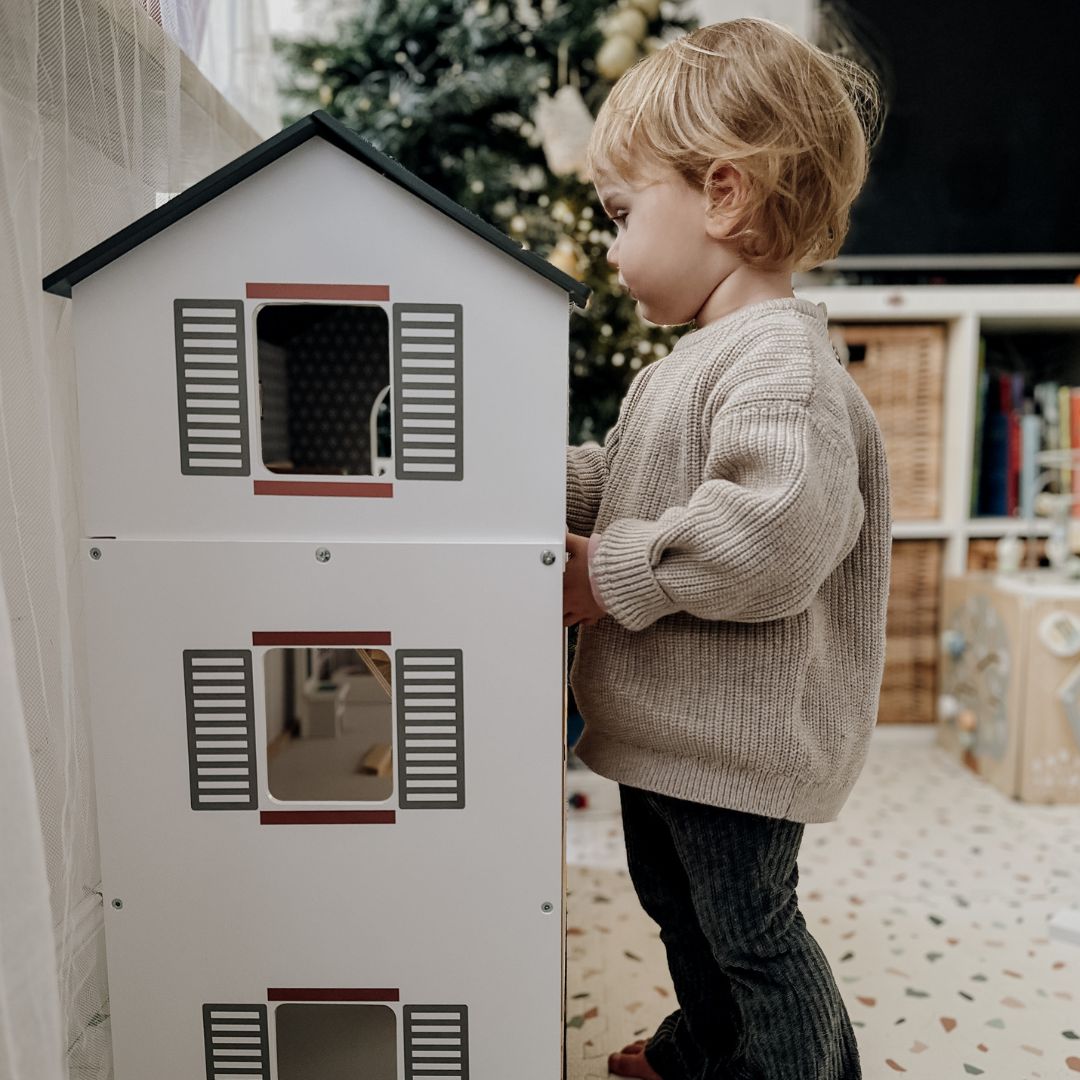 Casa delle bambole in legno bianco con accessori 18 pezzi.