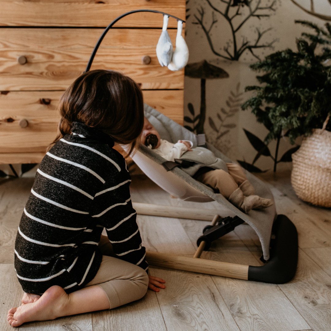 Sedia a dondolo 2 in 1 Moby- Sistema LILY - grigio