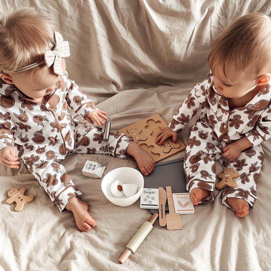 Set di pan di zenzero in legno