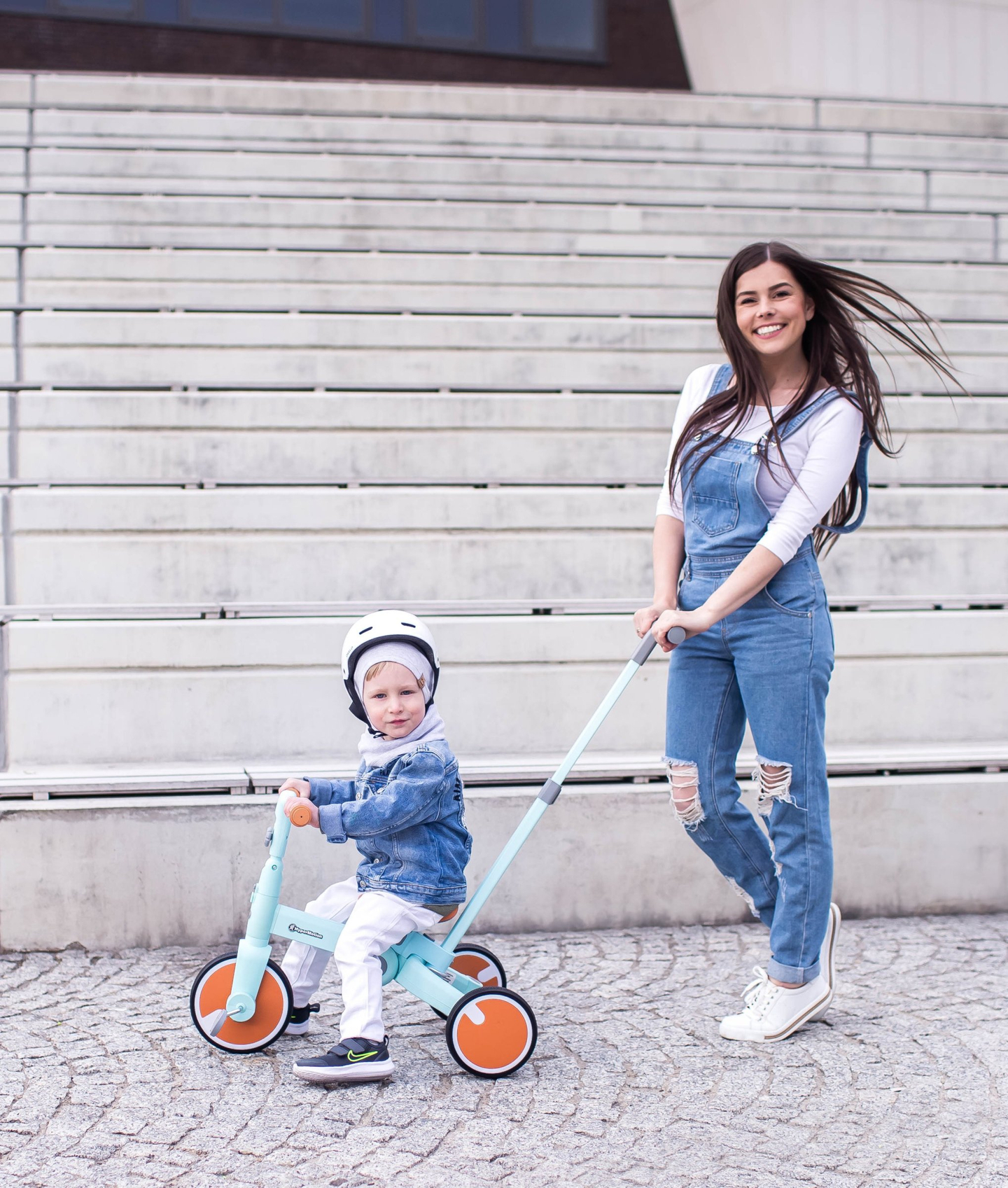 Triciclo per bambini, bici da fondo, passeggino - 5 in 1 di HyperMotion