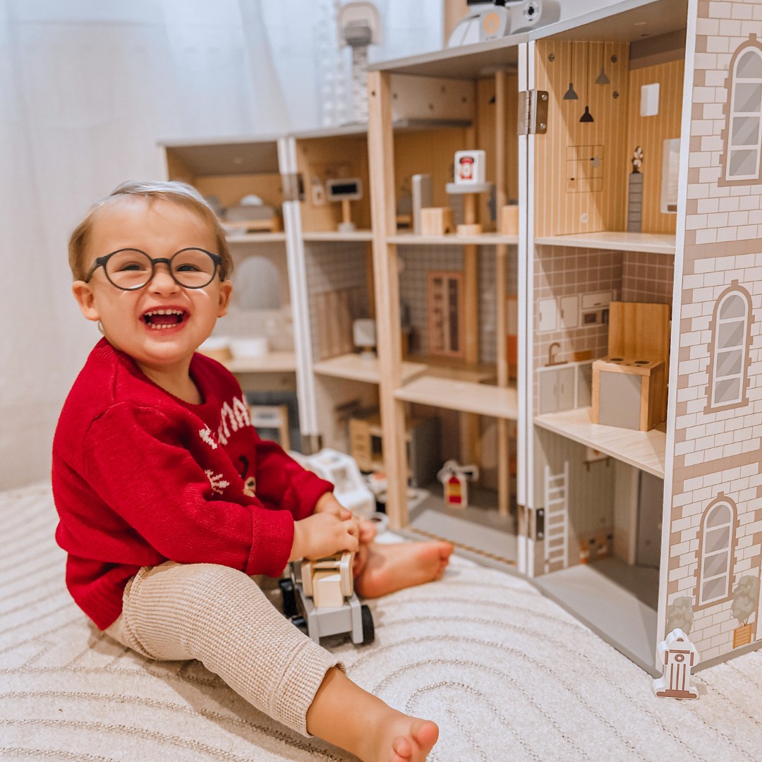 Grande stazione dei pompieri pieghevole con stazione di polizia - set in legno. Stazione dei pompieri e stazione di polizia con accessori.