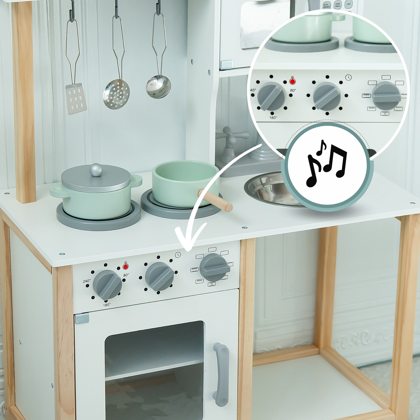 Cucina per bambini in legno con microonde