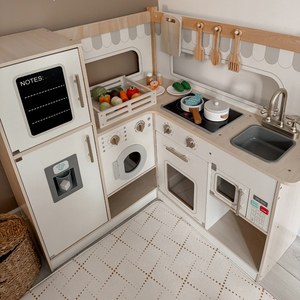 Cucina ad angolo interattiva in legno XXXL con frigorifero, microonde, forno, lavatrice e accessori - naturale