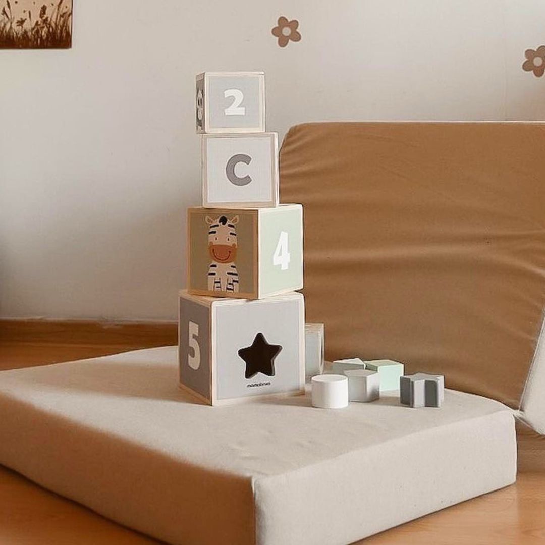 Torre di legno - smistatore di forme numeri alfabeto animali