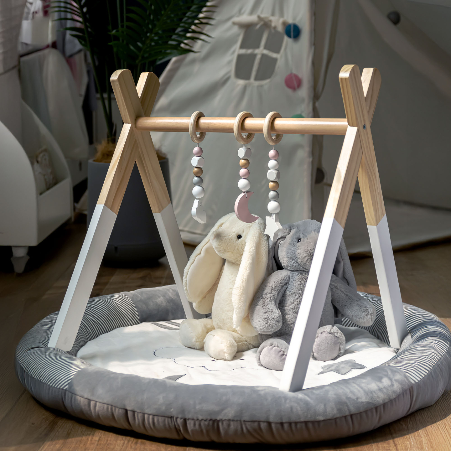 Baby Gym, stand educativo in legno - colore bianco