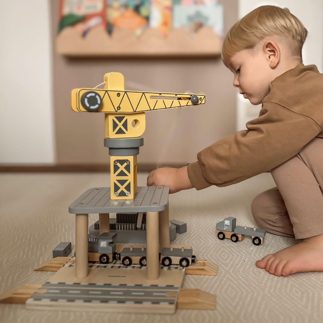 Gru portuale mobile con argano magnetico e accessori - set in legno