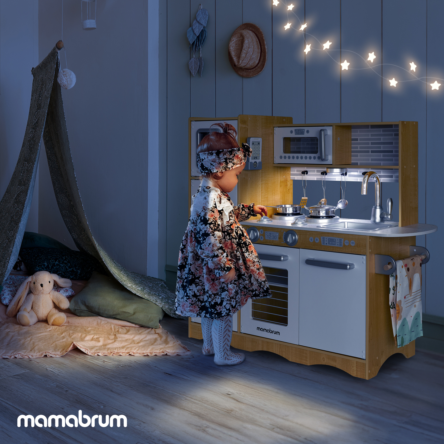 Cucina in legno XXL con illuminazione a LED, grembiule e accessori