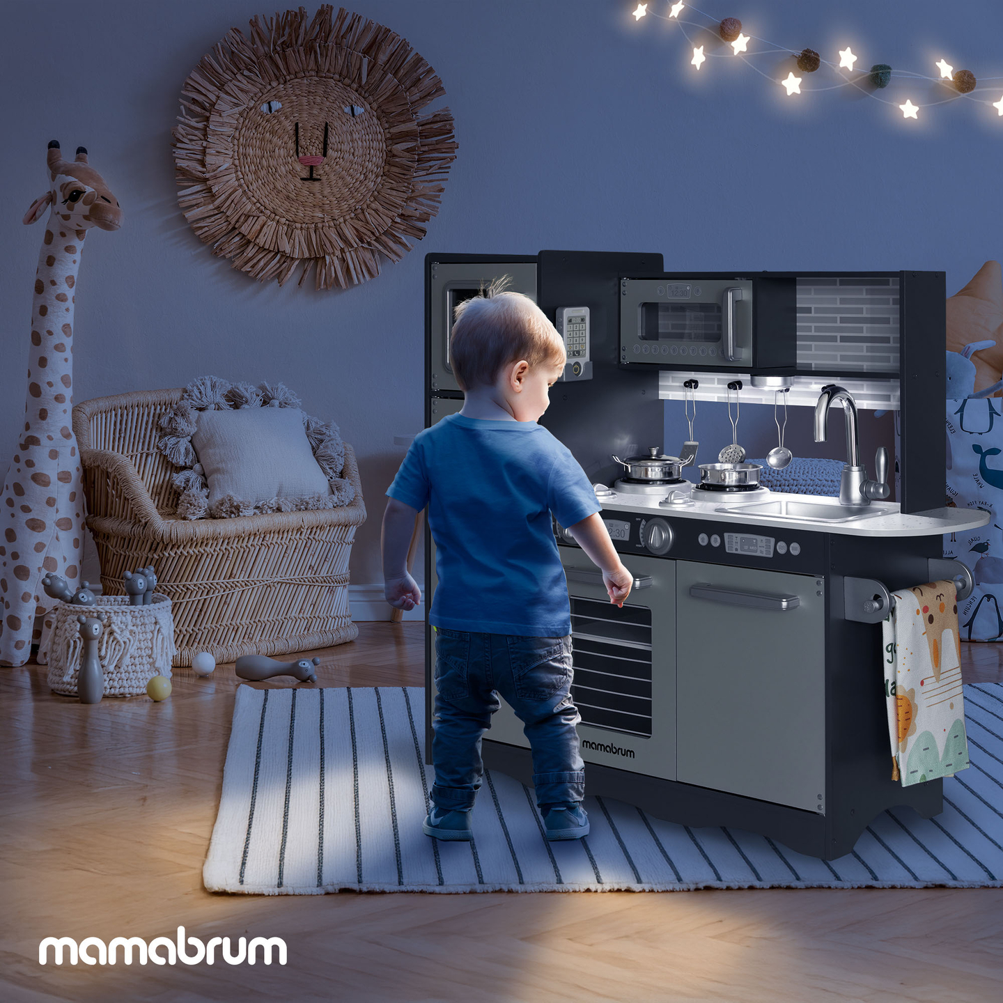 Cucina in legno XXL con illuminazione a LED, grembiule e accessori