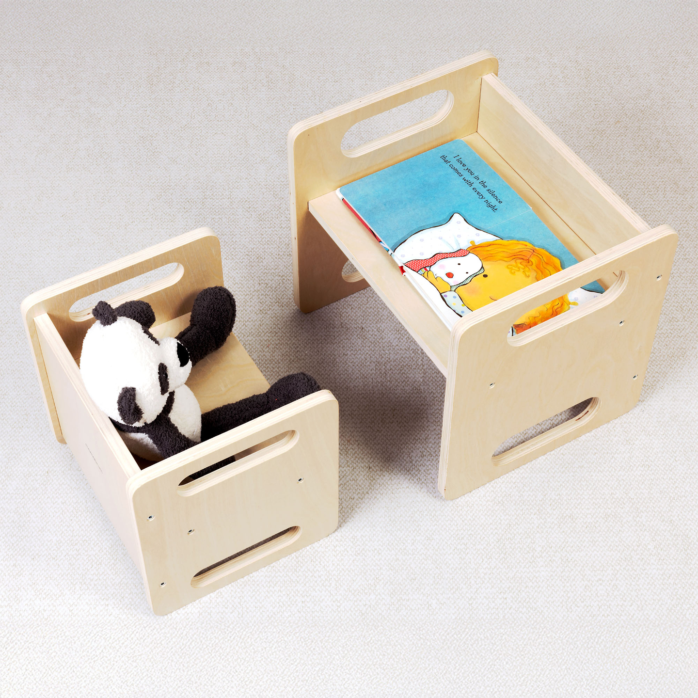 Tavolo e sedia in legno con funzione di gradino: un set Montessori multifunzionale per bambini