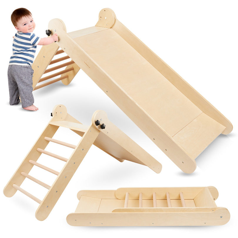 Scivolo in legno con scala per bambini